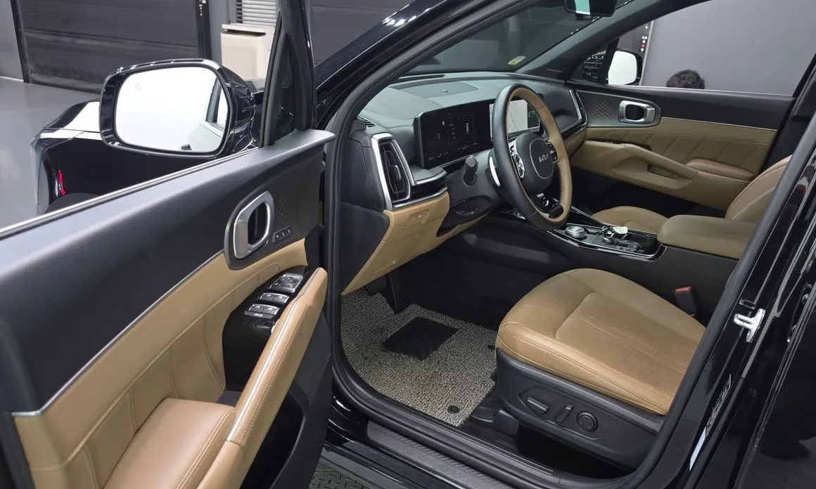 Kia Sorento — фото 7
