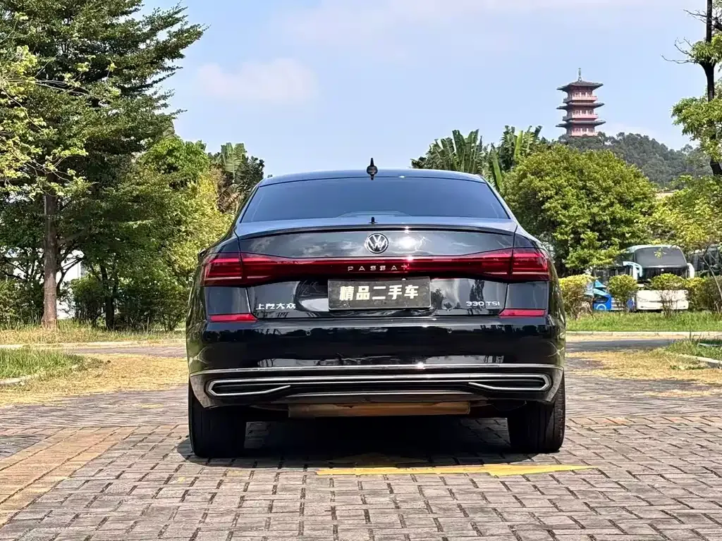 Volkswagen Passat — фото 6