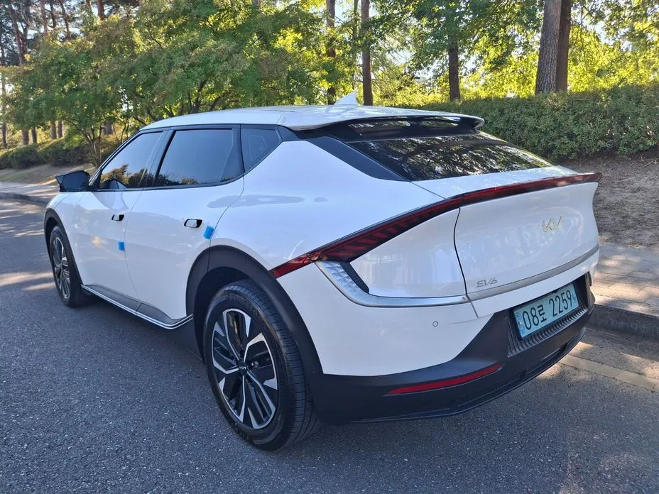 Kia EV6 — фото 9