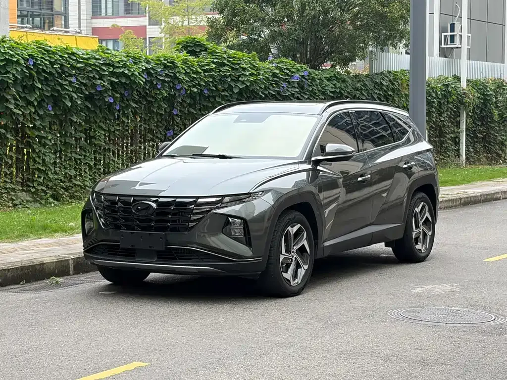 Hyundai Tucson — фото 1