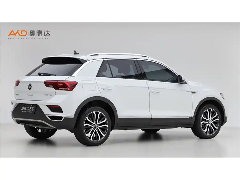 Volkswagen T-Roc — фото 8