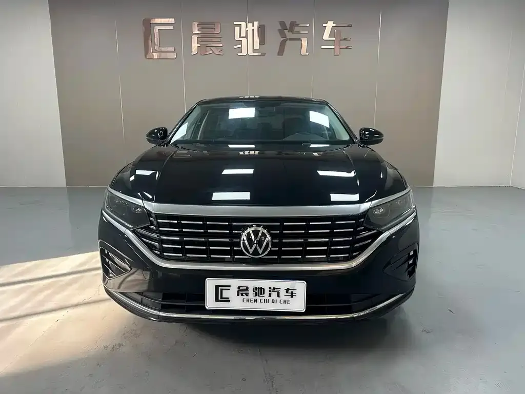 Volkswagen Passat — фото 4