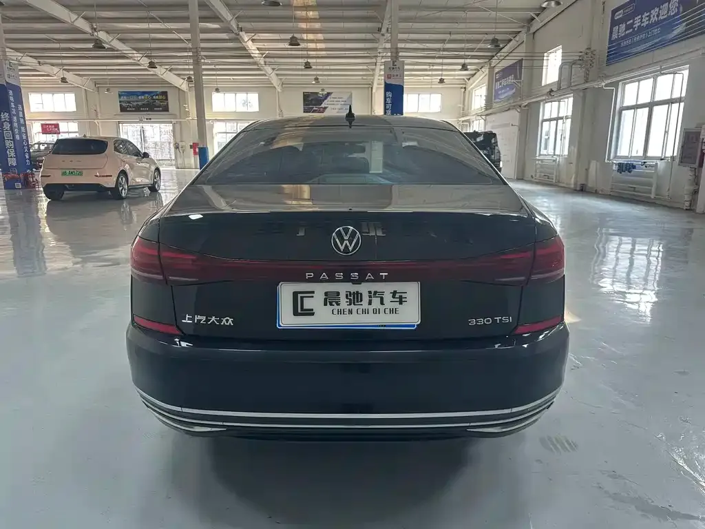 Volkswagen Passat — фото 5