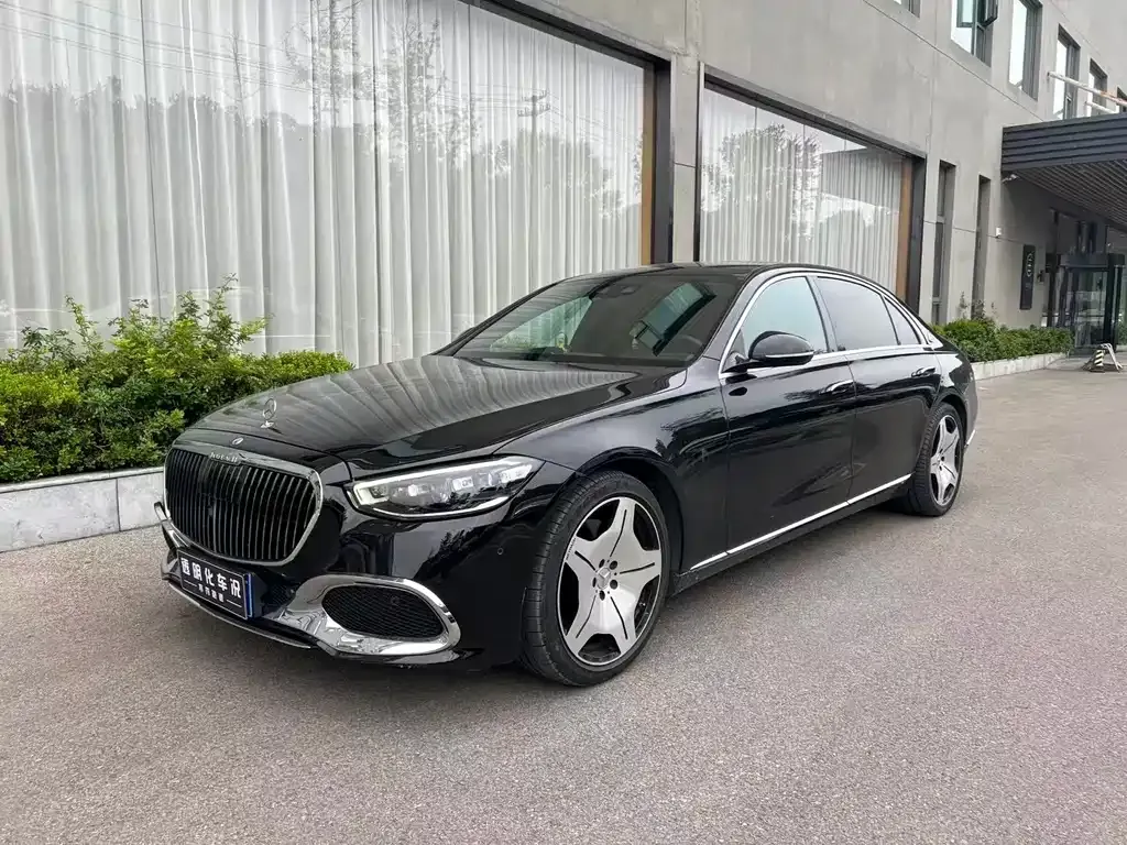 Mercedes-Benz S-Class — фото 1