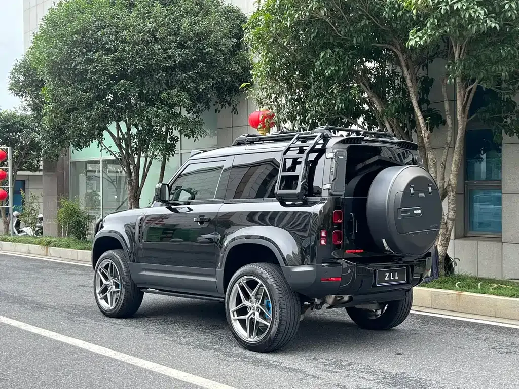 Land Rover Defender — фото 10