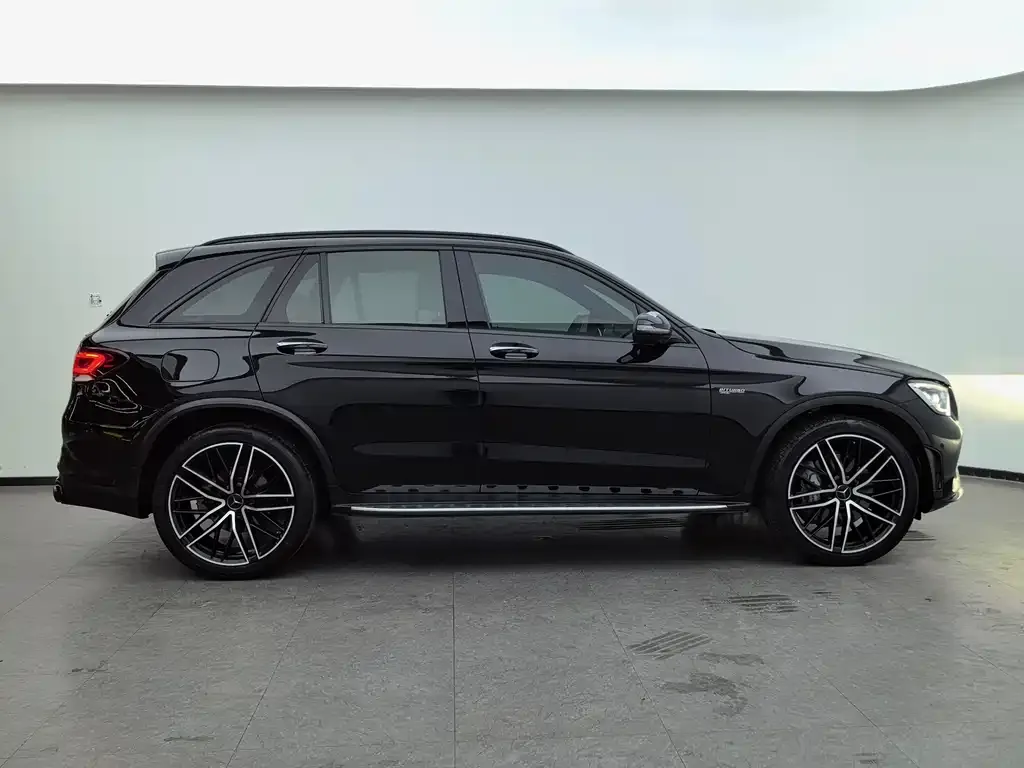 Mercedes-Benz GLC AMG — фото 8