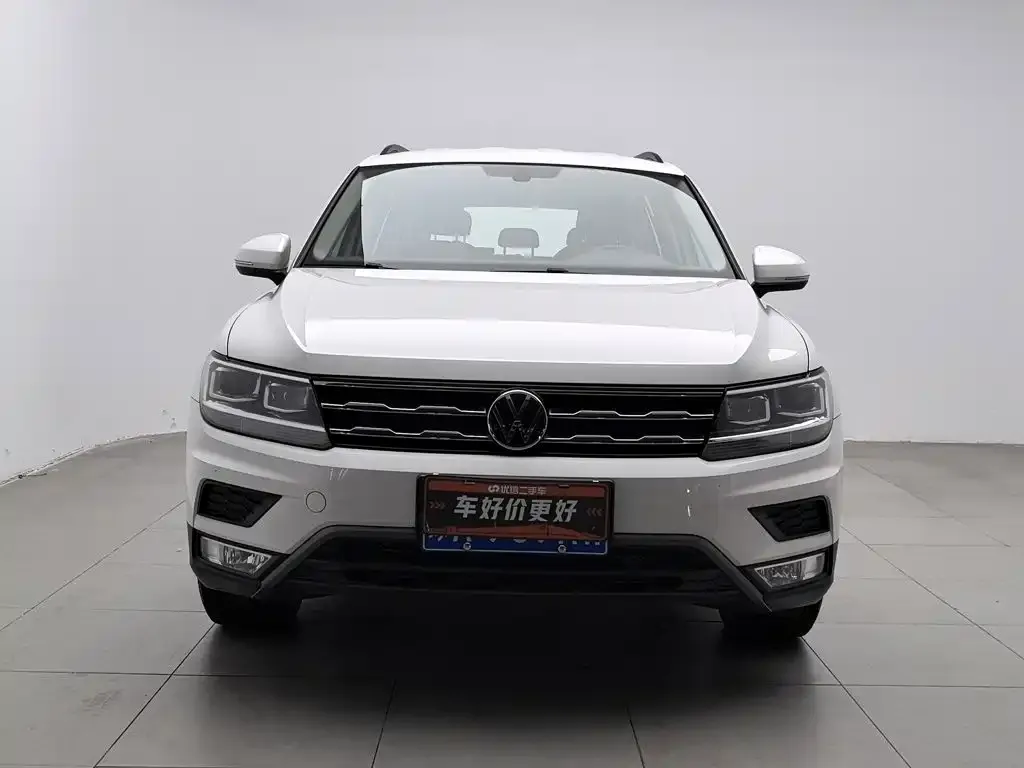 Volkswagen Tiguan L — фото 3