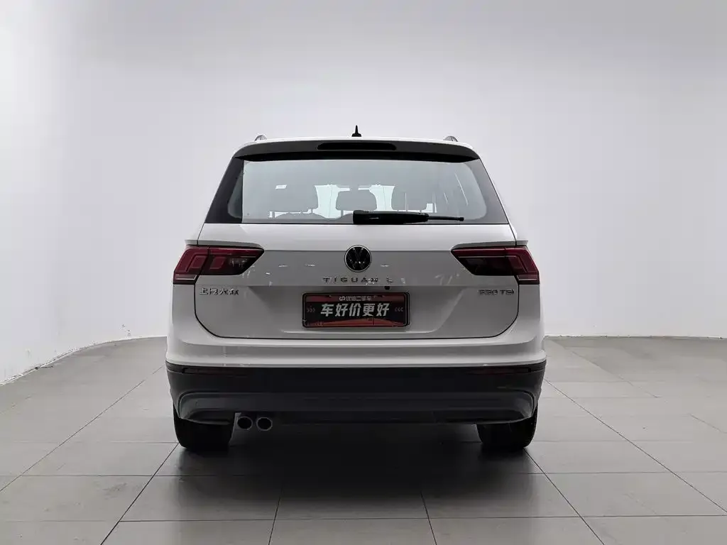 Volkswagen Tiguan L — фото 2
