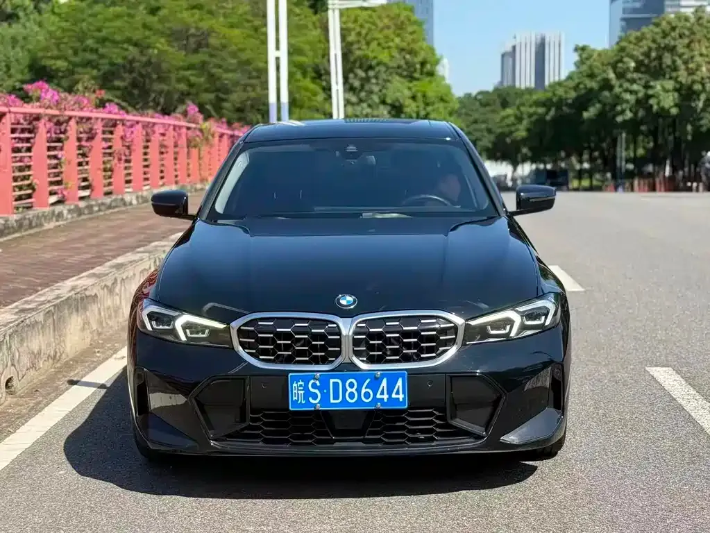 BMW 3 Series — фото 1