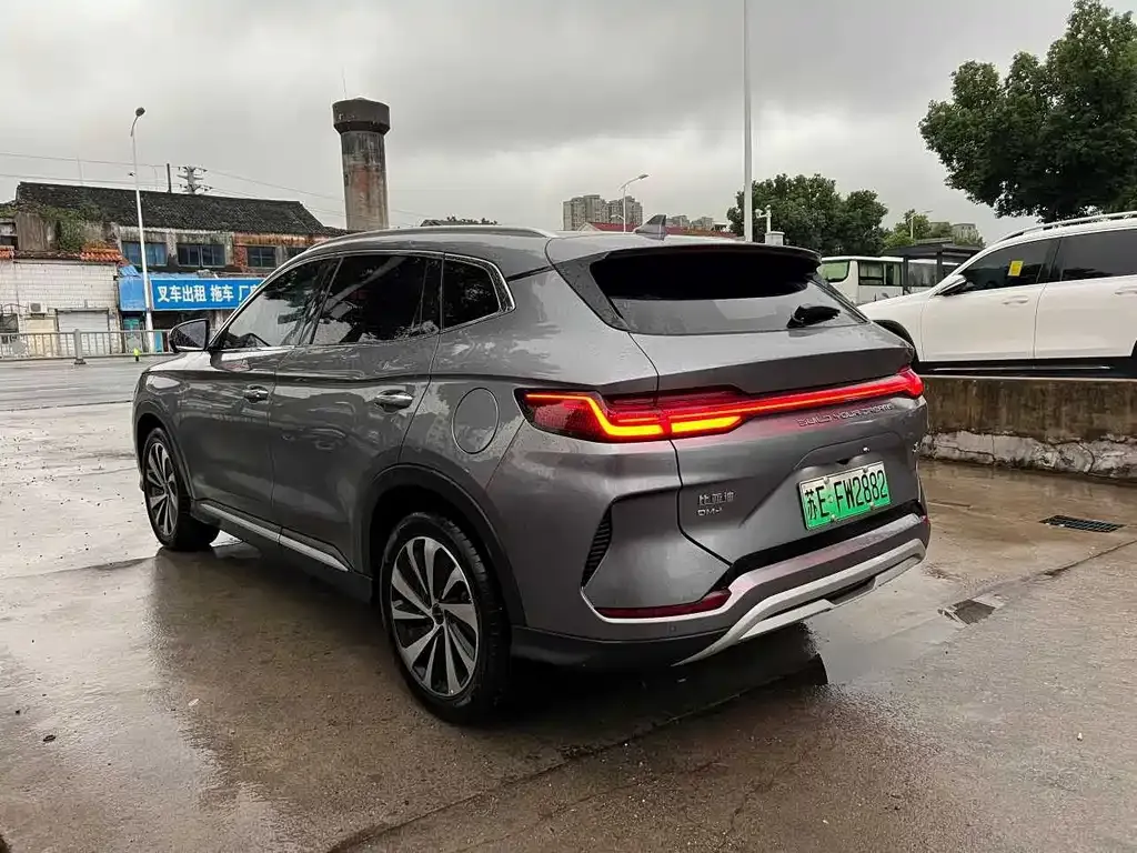 BYD PLUS New Energy — фото 5