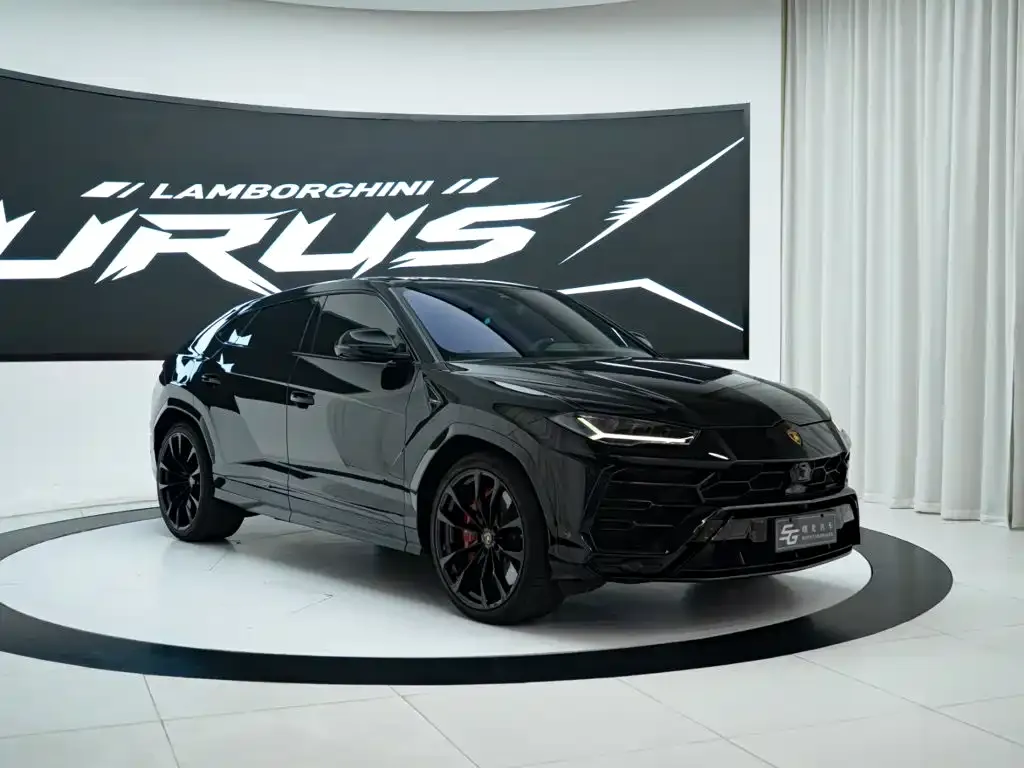Lamborghini Urus — фото 9
