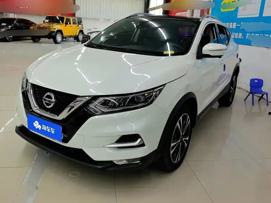 Nissan Qashqai — фото 1