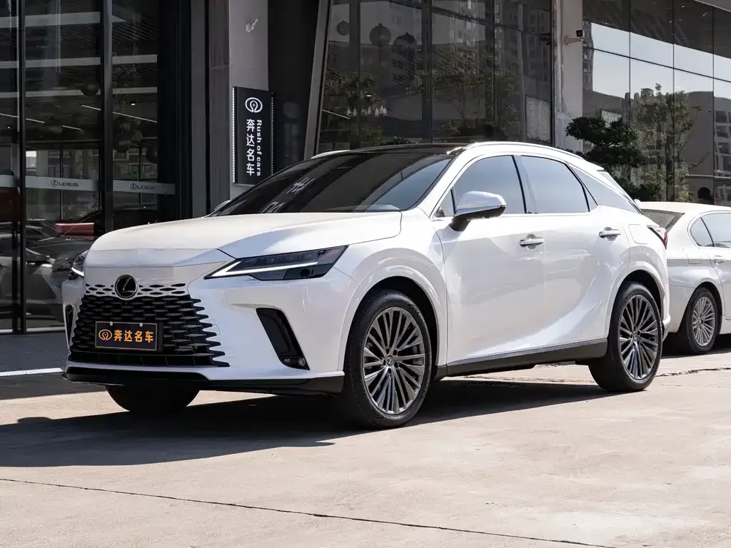 Lexus RX — фото 1