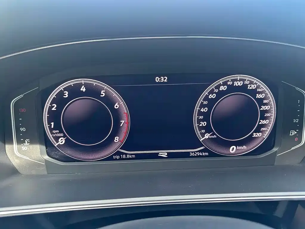 Volkswagen Passat — фото 7