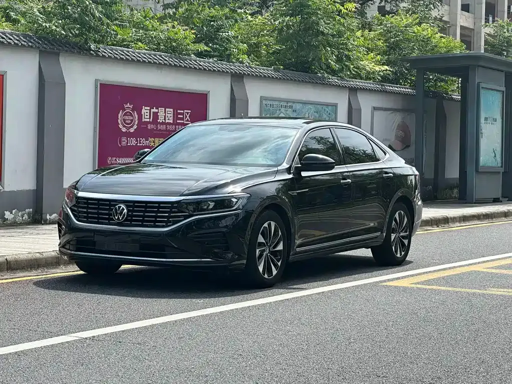 Volkswagen Passat — фото 10
