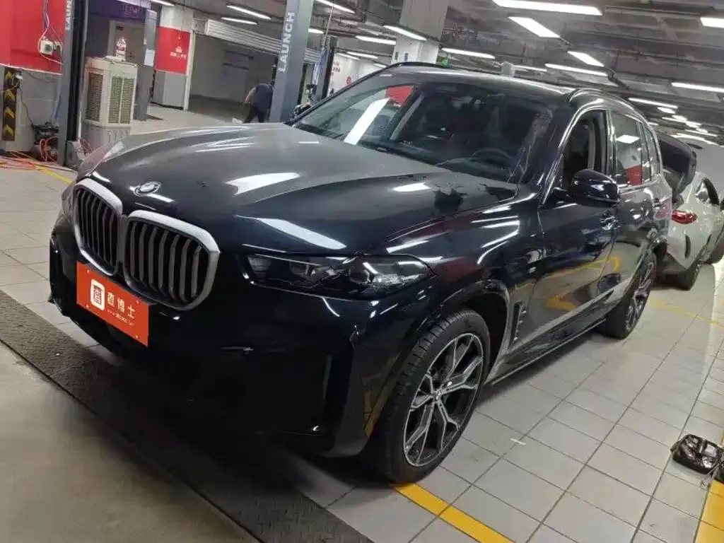 BMW X5 — фото 1