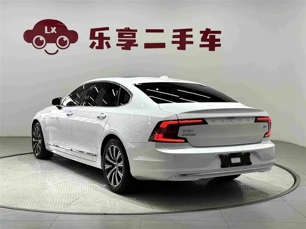 Volvo S90 — фото 6