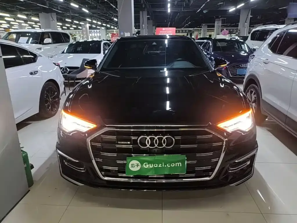 Audi A6L — фото 6