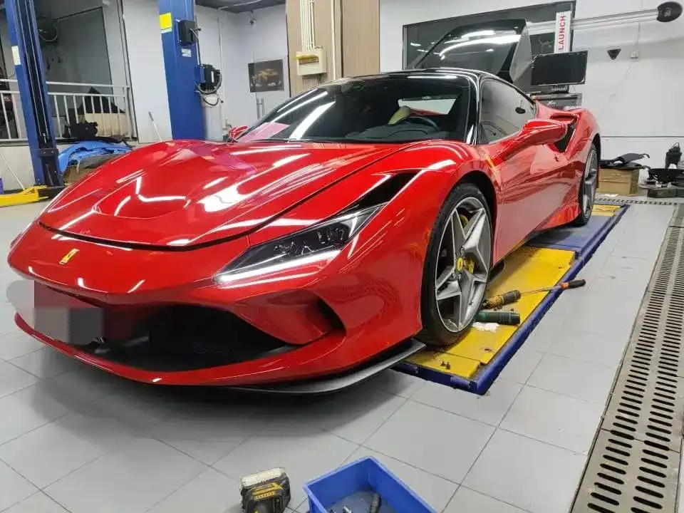 Ferrari F8 — фото 1