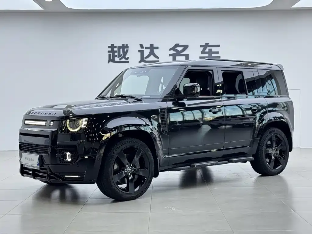 Land Rover Defender — фото 1