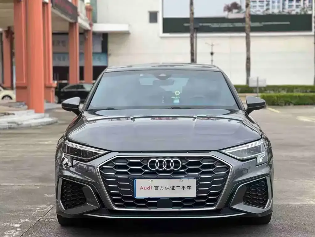 Audi A3 — фото 1