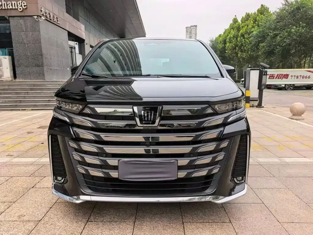 Toyota Vellfire — фото 7