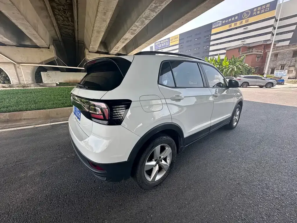 Volkswagen T-Cross — фото 7
