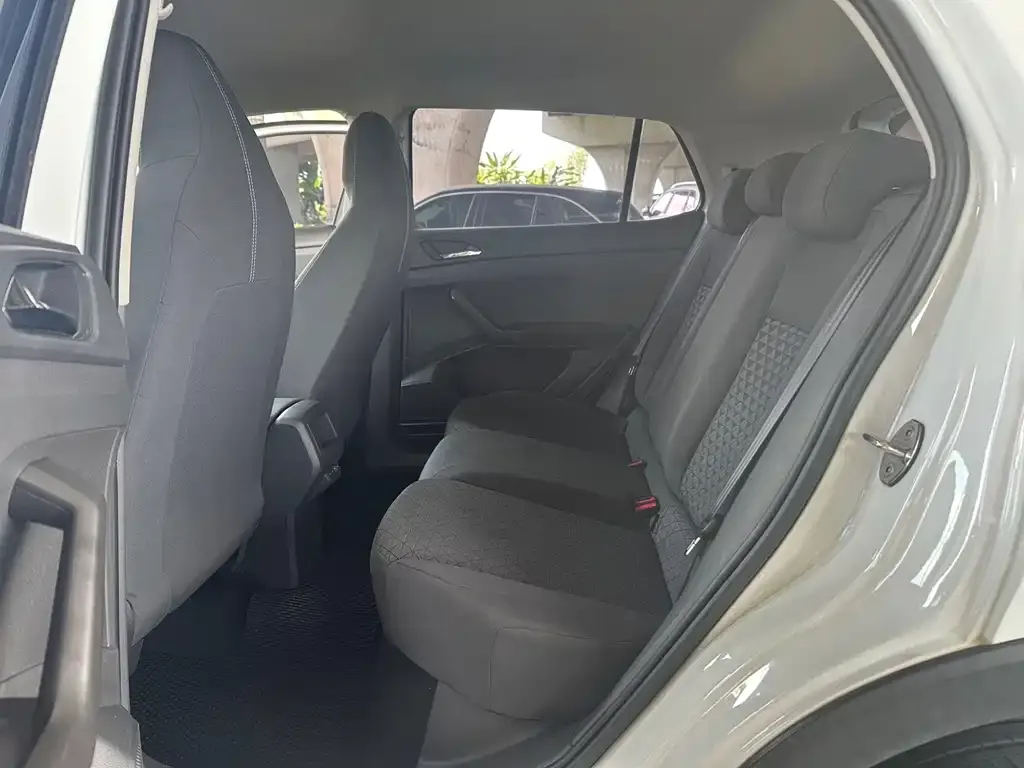 Volkswagen T-Cross — фото 2
