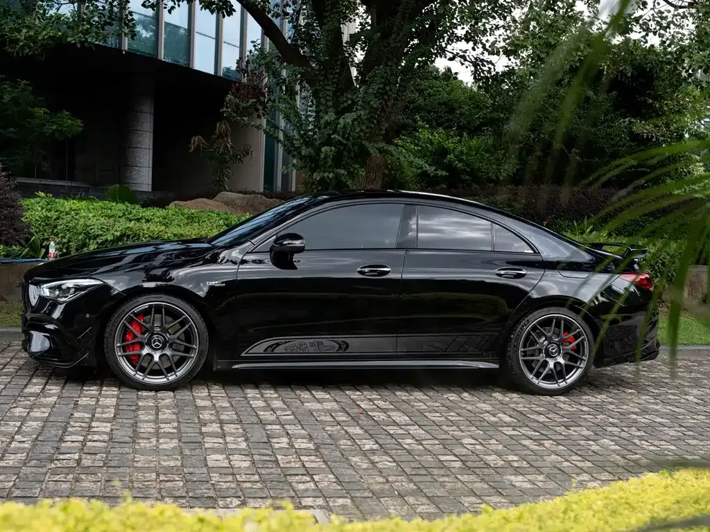 Mercedes-Benz CLA AMG — фото 5