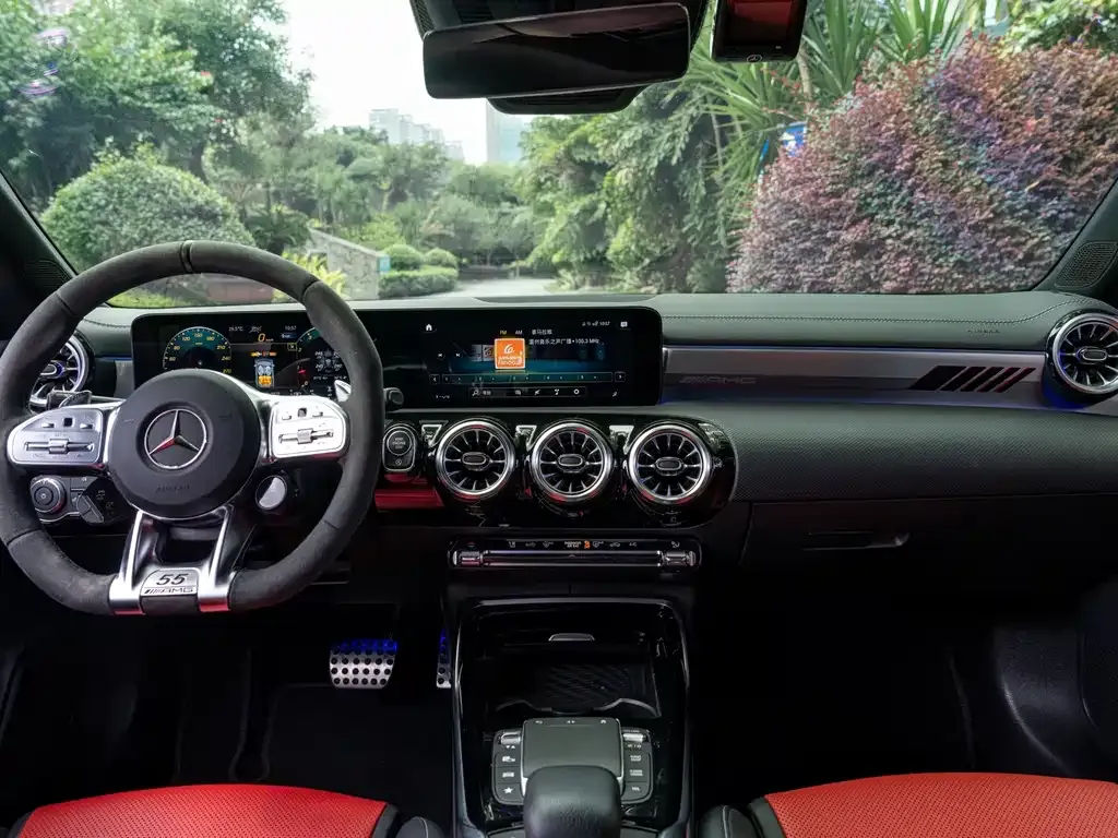 Mercedes-Benz CLA AMG — фото 2
