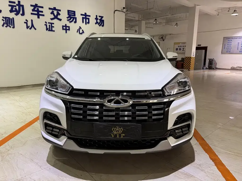 Chery Tiggo 8 — фото 4