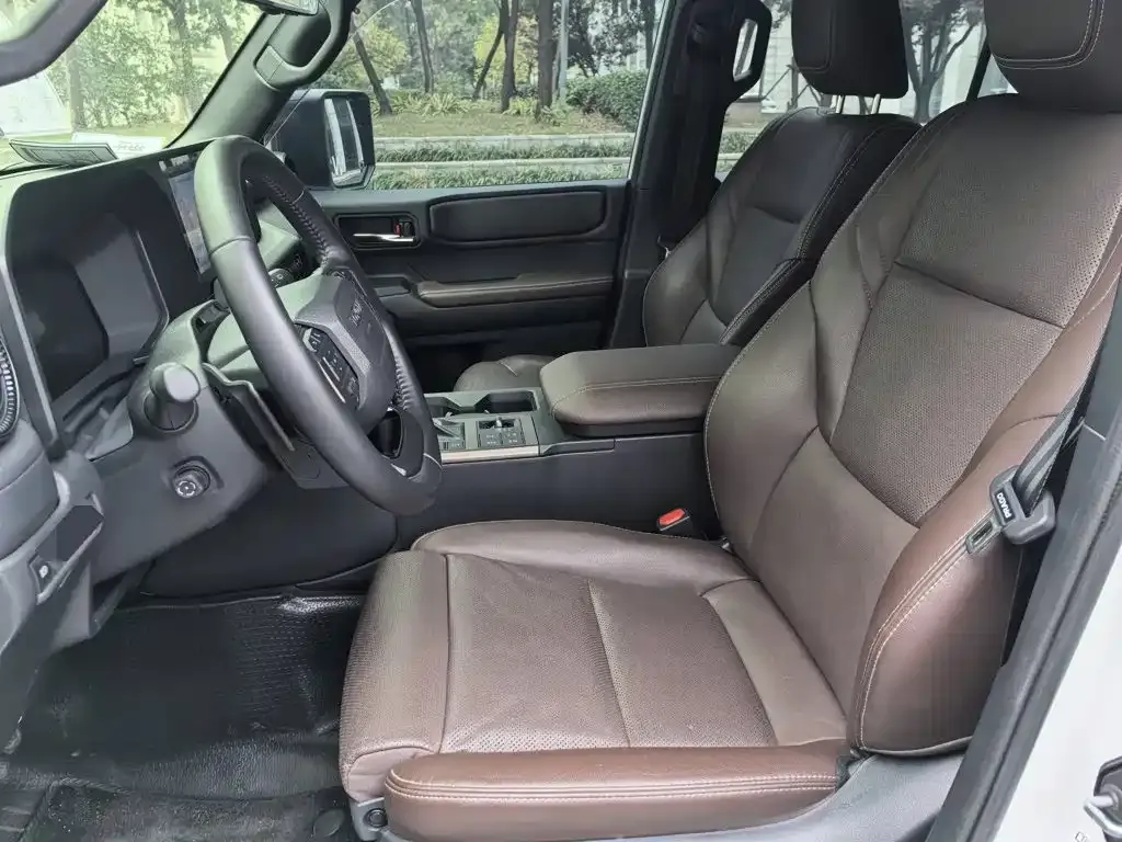 Toyota Prado — фото 5