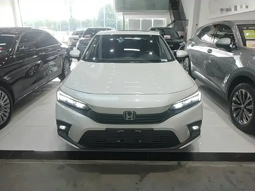 Honda Civic — фото 8