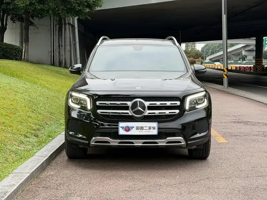 Mercedes-Benz GLB — фото 10
