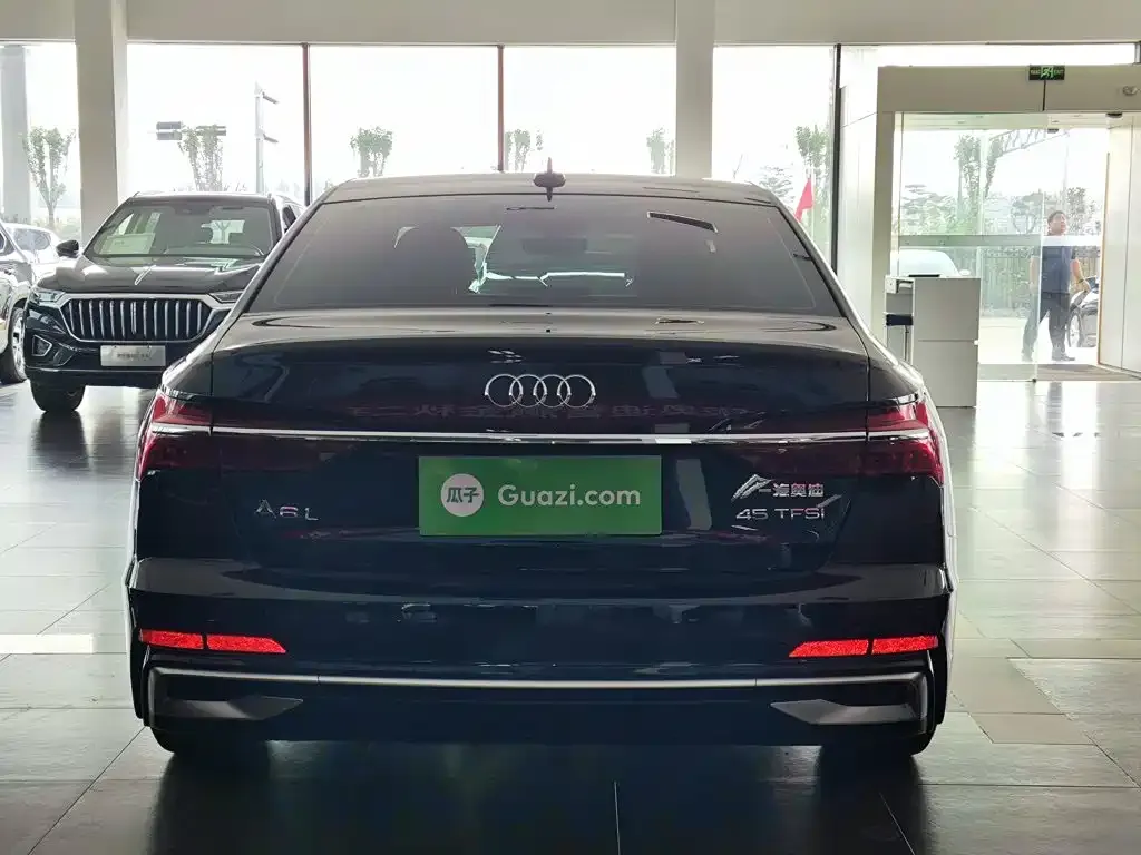 Audi A6L — фото 5