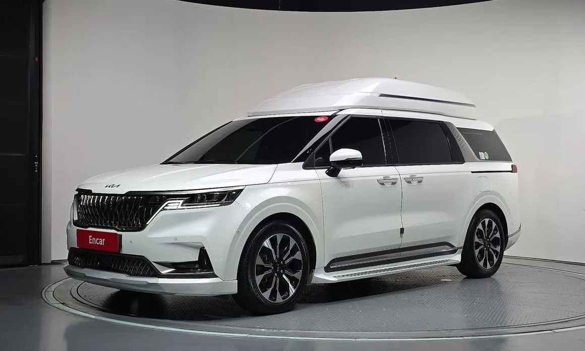 Kia Carnival — фото 1