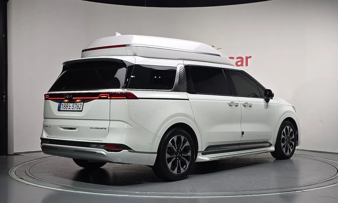 Kia Carnival — фото 10