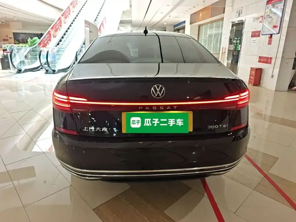 Volkswagen Passat — фото 8