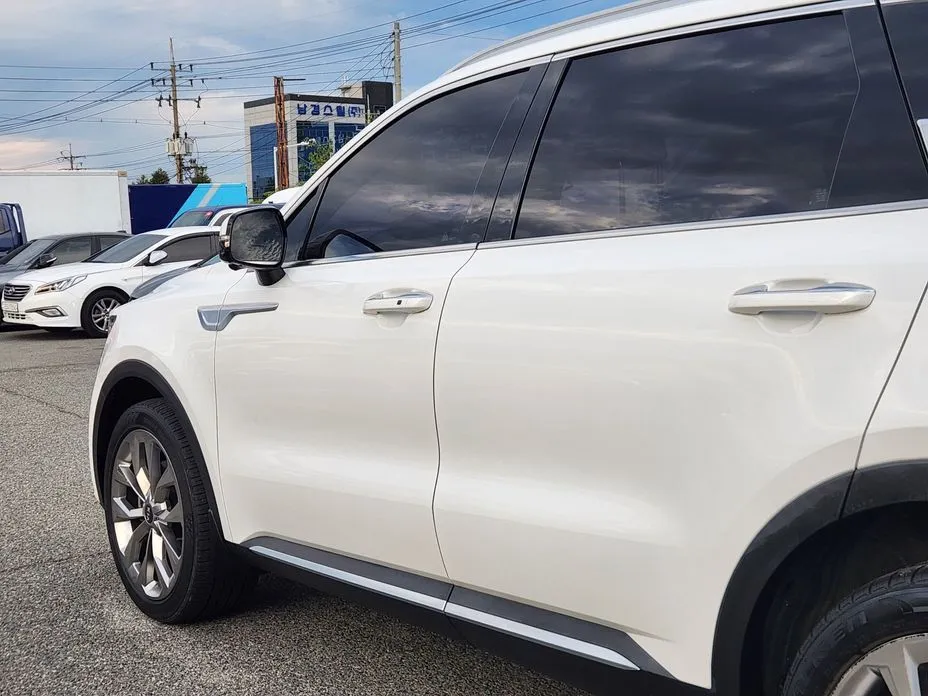 Kia Sorento — фото 5
