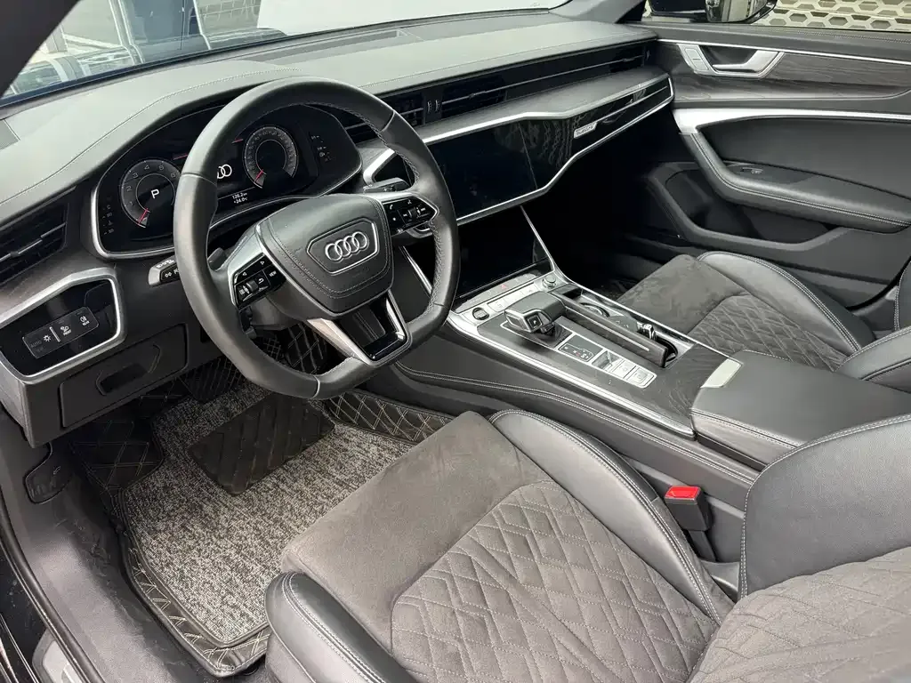 Audi A6L — фото 2