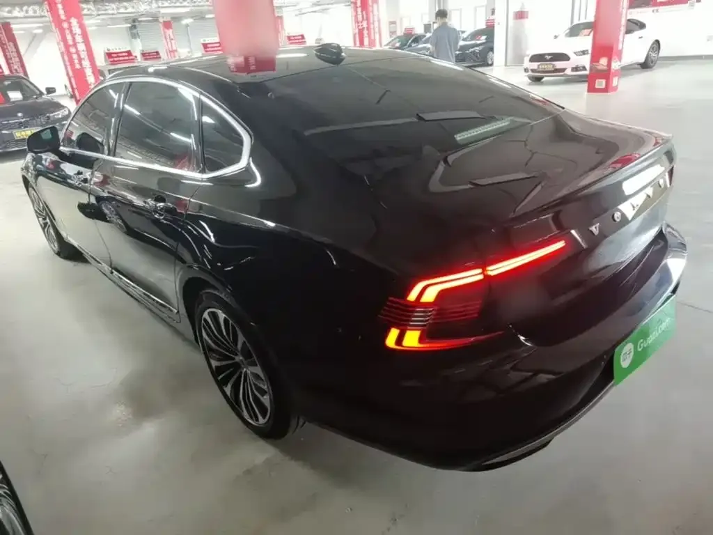 Volvo S90 — фото 9