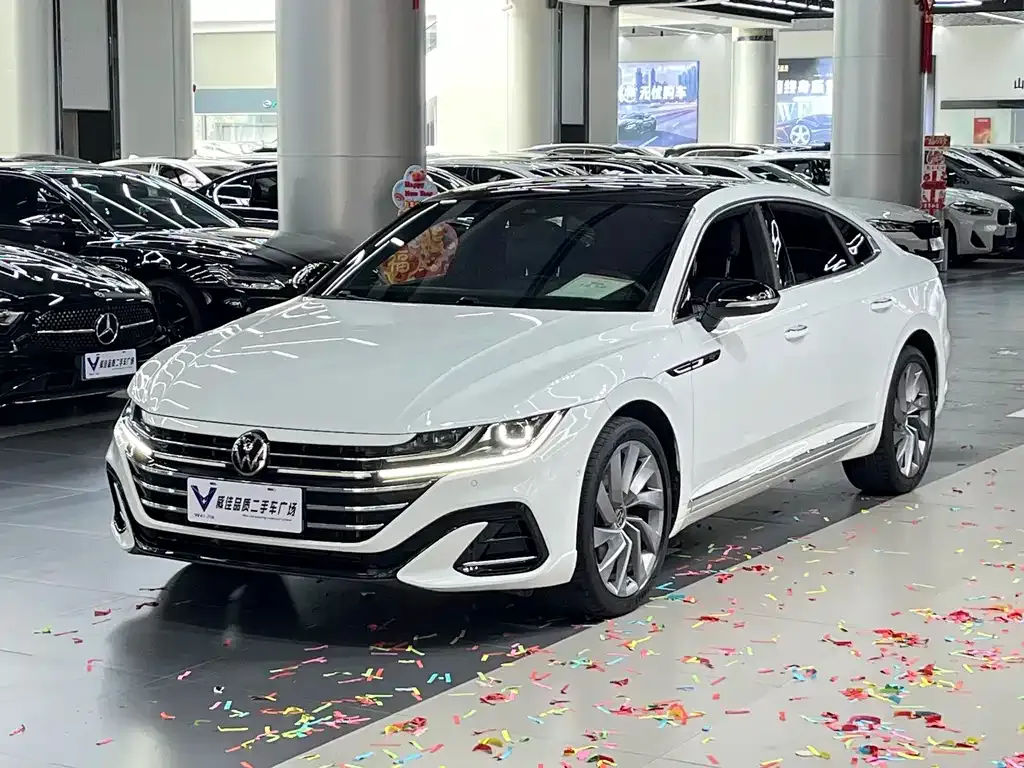 Volkswagen CC — фото 1