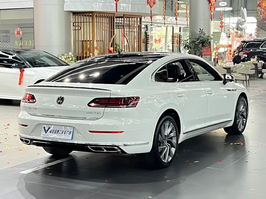 Volkswagen CC — фото 6