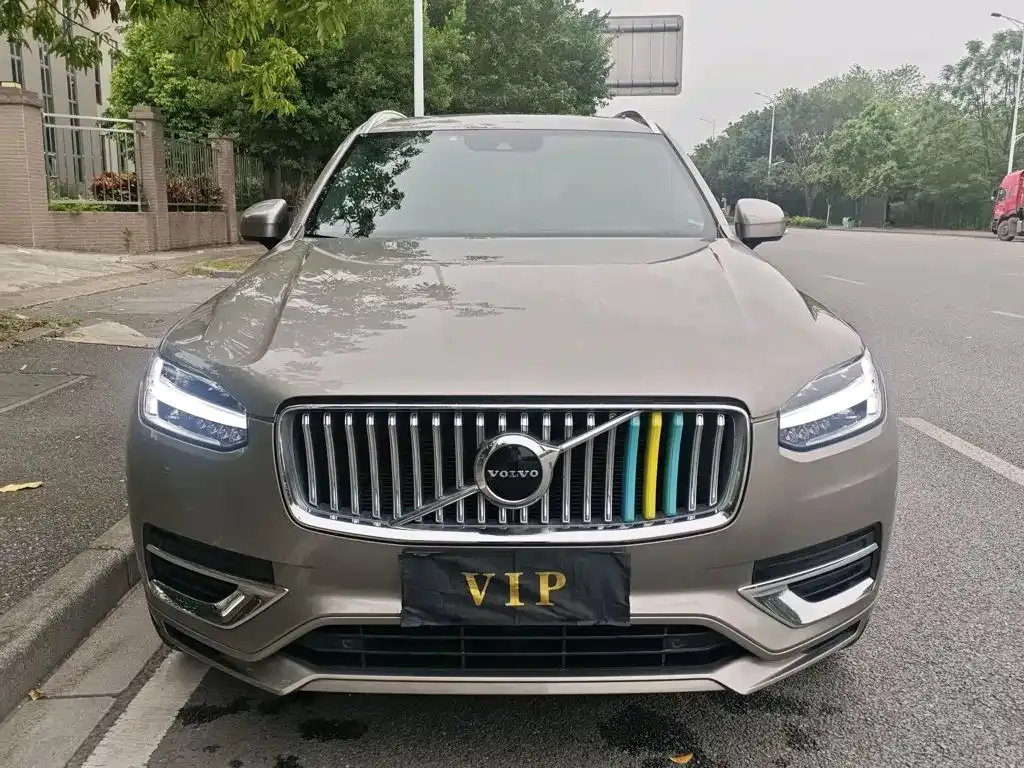 Volvo XC90 — фото 4
