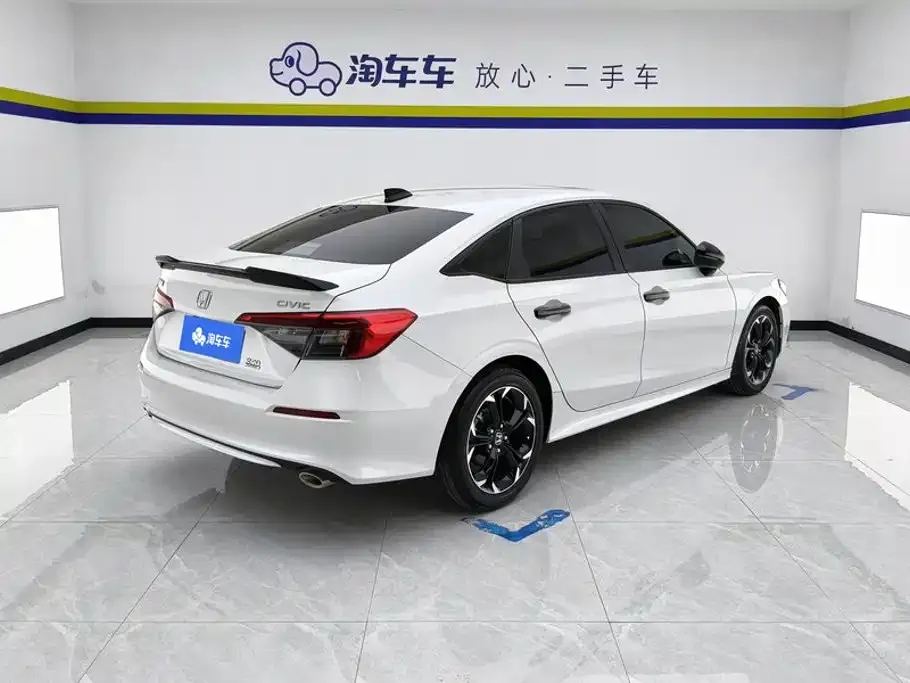 Honda Civic — фото 4