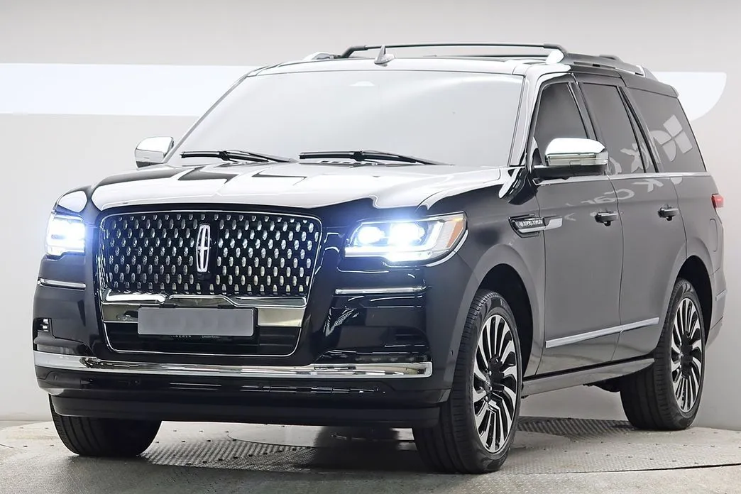 Lincoln Navigator — фото 1