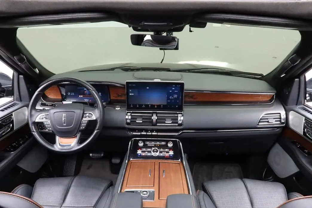 Lincoln Navigator — фото 10