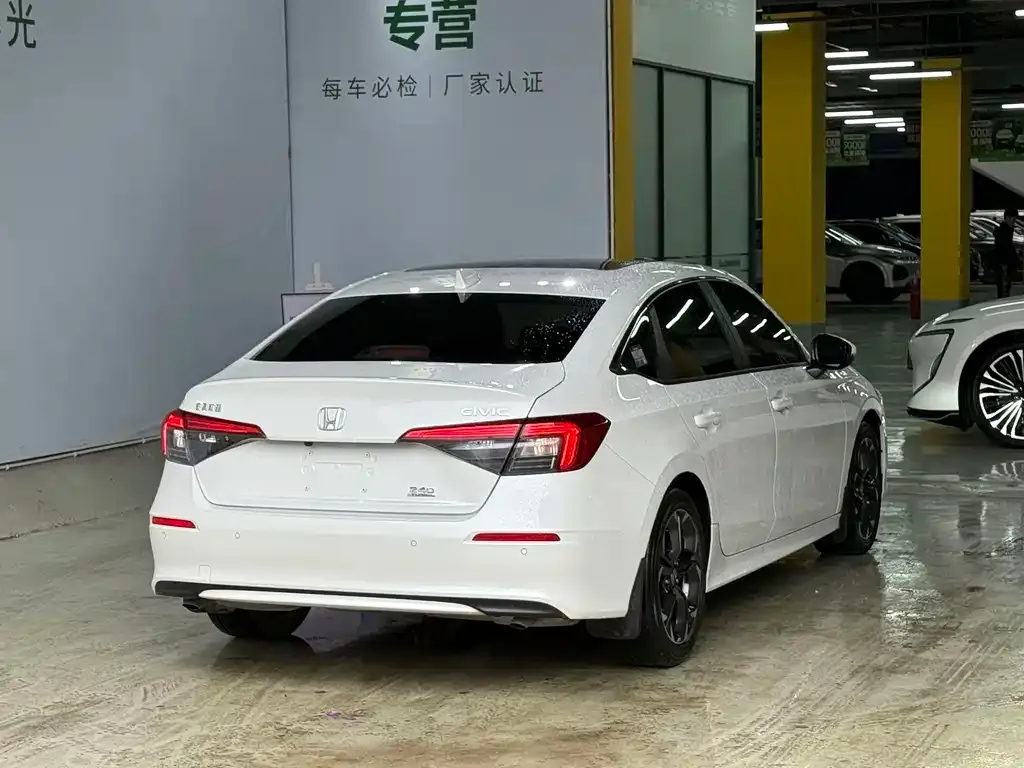 Honda Civic — фото 3