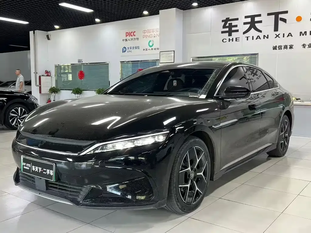 BYD Han — фото 1
