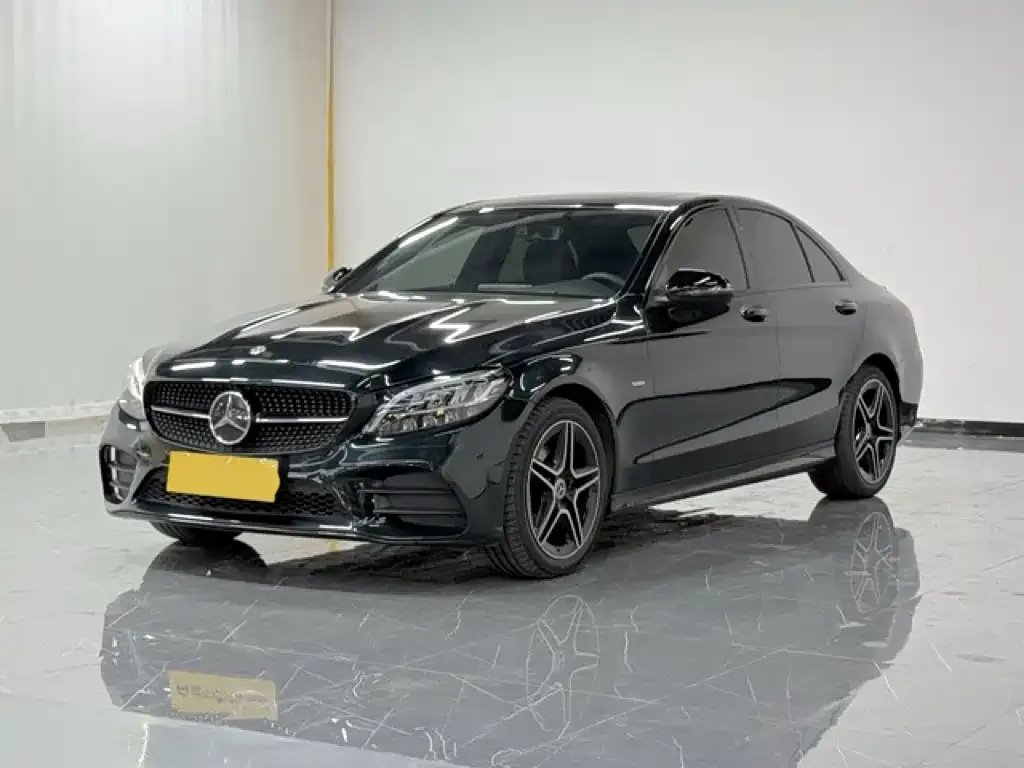 Mercedes-Benz C-Class — фото 1